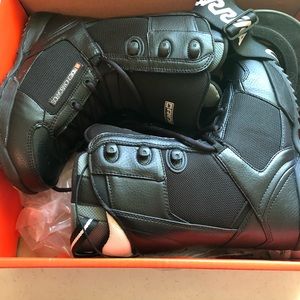 Women’s Snowboarding Boots
